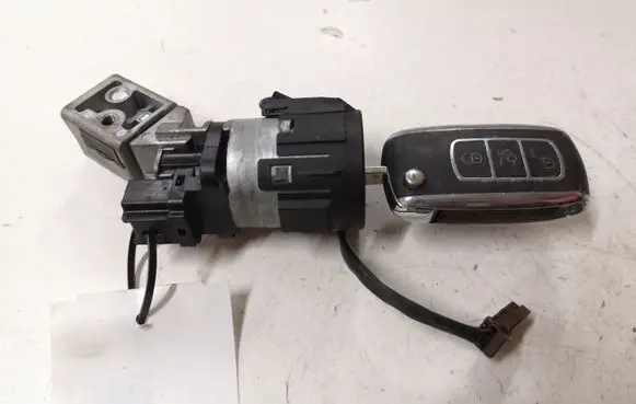 Citroen C5 Ignition lock 9663123380