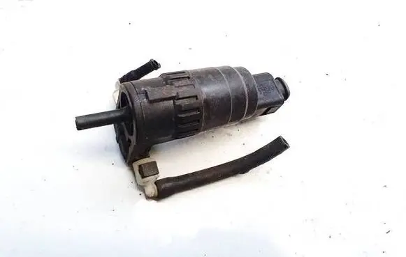 Volkswagen Golf V Windscreen/windshield washer pump 1k6955651 821014661