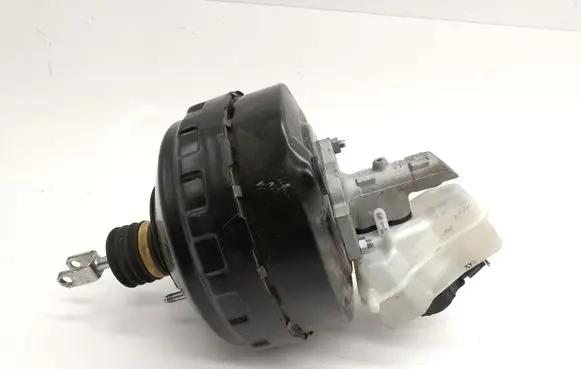 BMW 1 E81 E87 Brake booster 6785644
