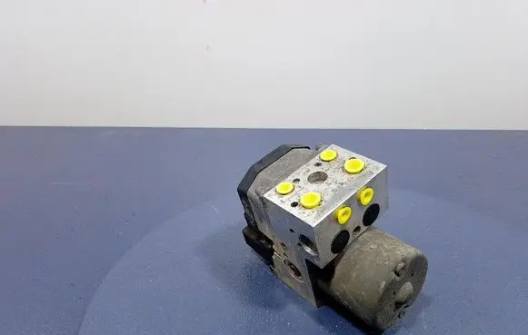 Skoda Superb B5 (3U) ABS Pump 3B0614111