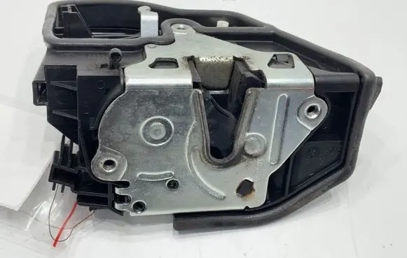 BMW 1 F20 F21 Rear door lock 7202148