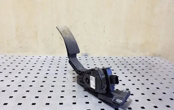 Jeep Grand Cherokee Accelerator throttle pedal 68021971AD