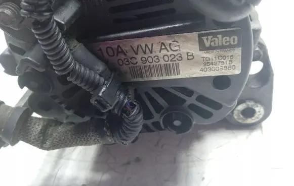 Volkswagen Polo Generator/alternator 03C903023B 2542731B 403008860