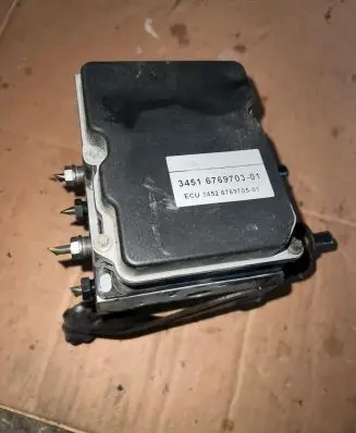 BMW 5 E60 E61 ABS Pump 6769703