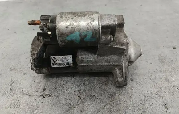 Renault Clio III Starter motor 