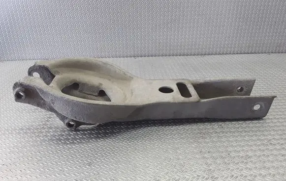 Volvo V70 Rear control arm