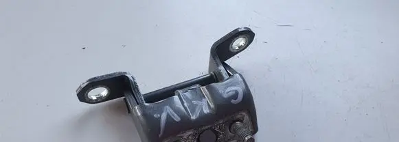 Nissan Qashqai+2 Rear door upper hinge