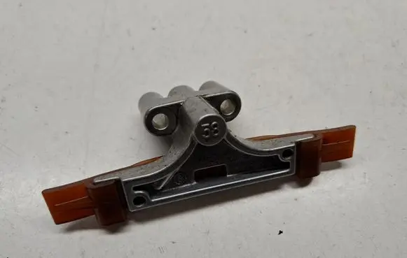 BMW 7 G11 G12 Slide rail for timing chain 7594903 11317594903