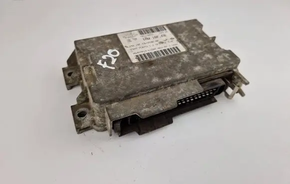 Fiat Punto (176) Engine control unit/module 46467018 IAW16FEB 6160206302
