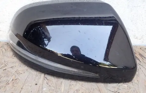 Mercedes-Benz Vito Viano W447 Plastic wing mirror trim cover A0999067201