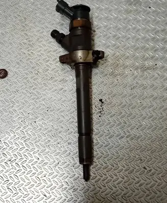 Peugeot Partner Fuel injector 0445110297