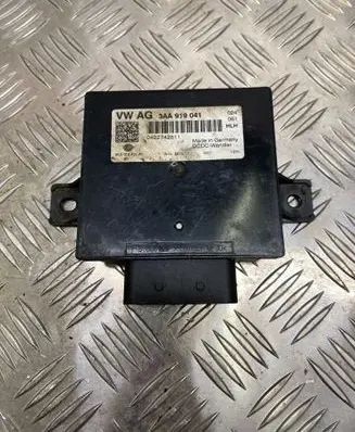 Volkswagen Touran III Power management control unit 3AA919041 8ES01045240 0432742811