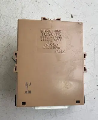Toyota Prius (NHW20) Gateway control module 8911147050 2324005290