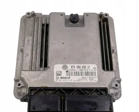Volkswagen Crafter Engine control unit/module 074906032AT