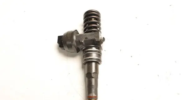 Skoda Fabia Mk2 (5J) Fuel injector 0414720215