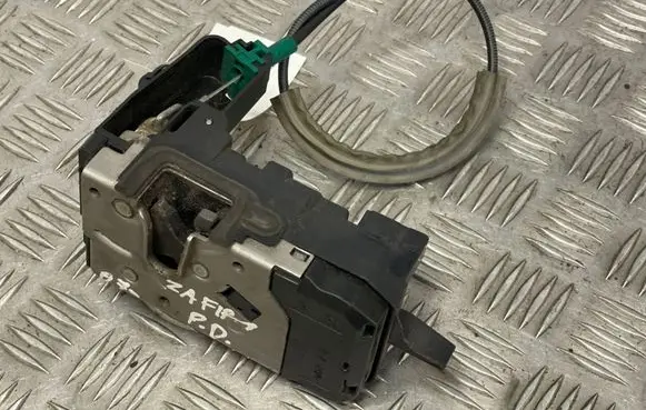 Opel Zafira B Front door lock 4148209