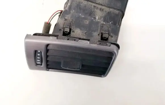 Audi A6 S6 C5 4B Dash center air vent grill 4B1820901