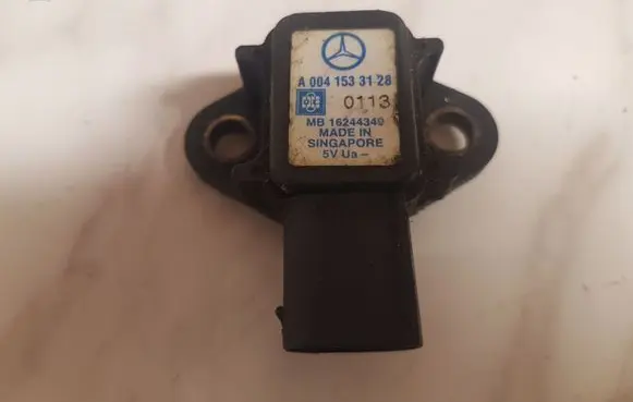 Mercedes-Benz Vito Viano W638 Air pressure sensor A0041533128