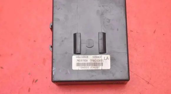 Nissan Qashqai Engine control unit/module ECU 285E0JD82B