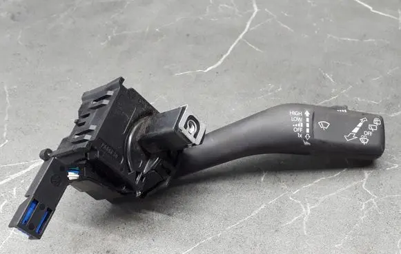 Volkswagen Golf V Front wiper linkage 1K0953519N