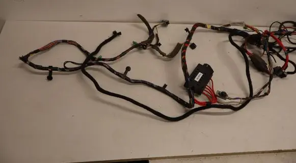 Volvo XC90 Right interior wiring harness 18042011 T30724735006