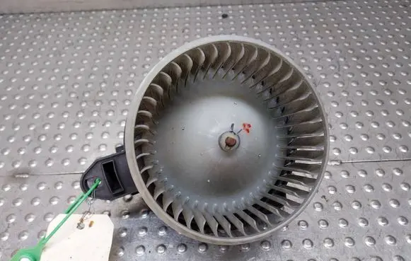 Audi A4 S4 B5 8D Heater fan/blower S27705538 4B1820021B