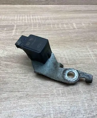 BMW 5 E60 E61 Headlight/headlamp level sensor 1093697