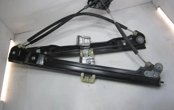 Volkswagen Caddy Front window lifting mechanism without motor 2K5837462