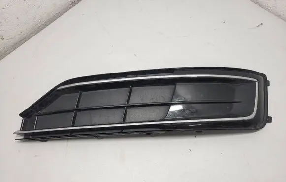 Audi A8 S8 D4 4H Front fog light trim/grill 4H0807679R 4H0807151B