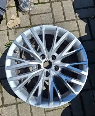 Seat Leon IV R17 alloy rim 5fa601025