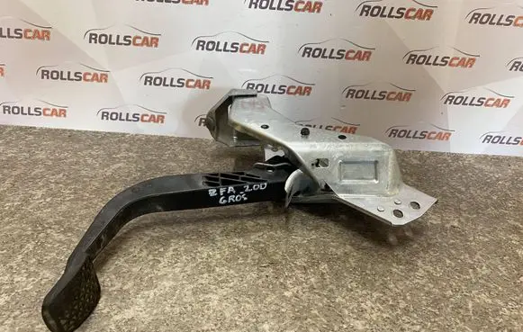 Clutch pedal