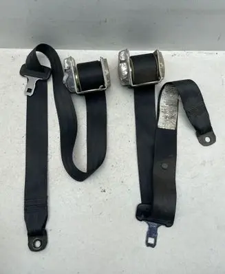 Toyota Auris 150 Rear seatbelt 7P1450 0435193 W018574
