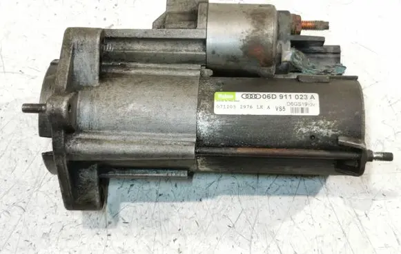 Audi A4 S4 B7 8E 8H Starter motor 06D911023A 0712052976 D6GS19V