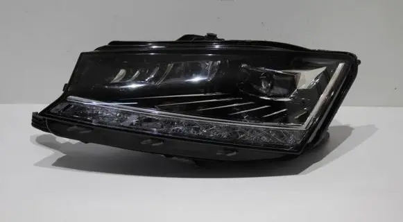 Skoda Fabia Mk3 (NJ) Headlight/headlamp LE17A6402 6V1941015F 030111523101