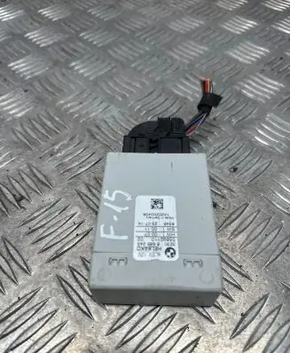 BMW X5 F15 Steering rack control module 6865245