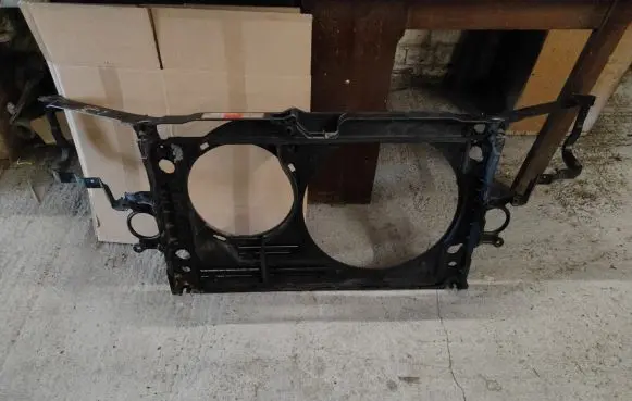 Audi A8 S8 D2 4D Radiator support slam panel 4D0805571T
