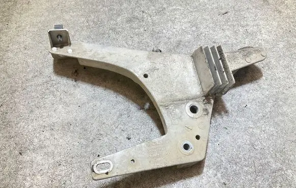 Polestar 2 Hybrid/electric vehicle battery bracket 32263392 43500 AEB0401