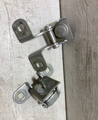 Citroen C3 Aircross Tailgate/trunk/boot hinge
