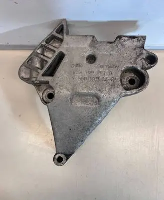 Volkswagen Eos Engine mounting bracket 03G199207G 550KTS12
