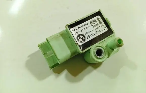 BMW 5 E60 E61 Airbag deployment crash/impact sensor 65779118167 5WK43865