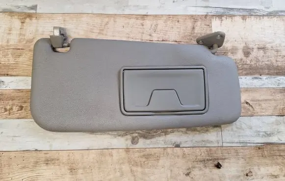 Mitsubishi Outlander Sun visor