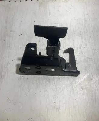 Audi A6 S6 C6 4F Engine bonnet/hood lock/latch loop/hook 4F0823480B