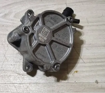 Mercedes-Benz A W177 Vacuum pump A2820900005 146508066R