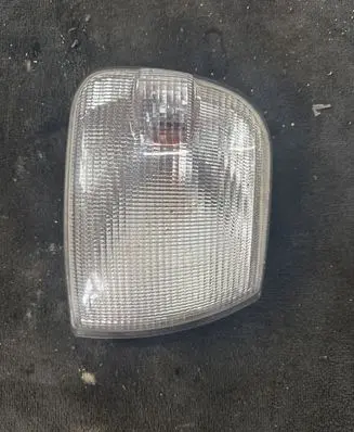 Volkswagen Multivan T4 Front indicator light