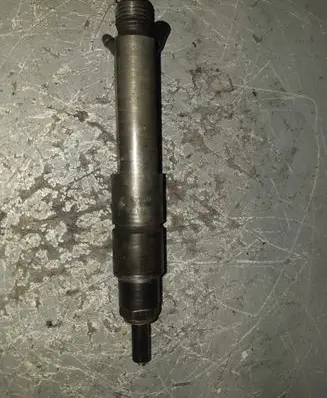 Volkswagen Golf IV Fuel injector 028130201T 2FHKBEL58P144 190BAR