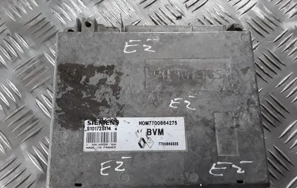Renault Laguna I Engine control unit/module HOM7700864275 S101725114B 7700864275