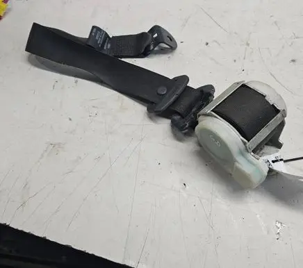 Opel Vectra C Rear seatbelt 09185552N