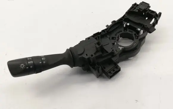 Toyota Auris E180 Indicator stalk 17F852