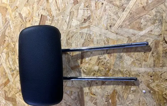 Mercedes-Benz C W204 Rear seat headrest 