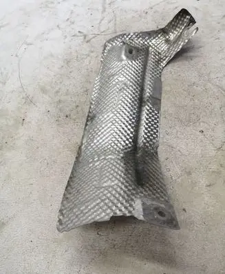 Ford Mustang VI Heat shield in engine bay 